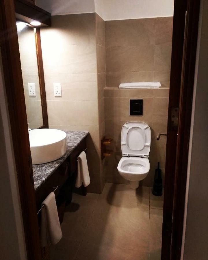 Mbili Kuwili Studio Suites 迪亚尼海滩 外观 照片